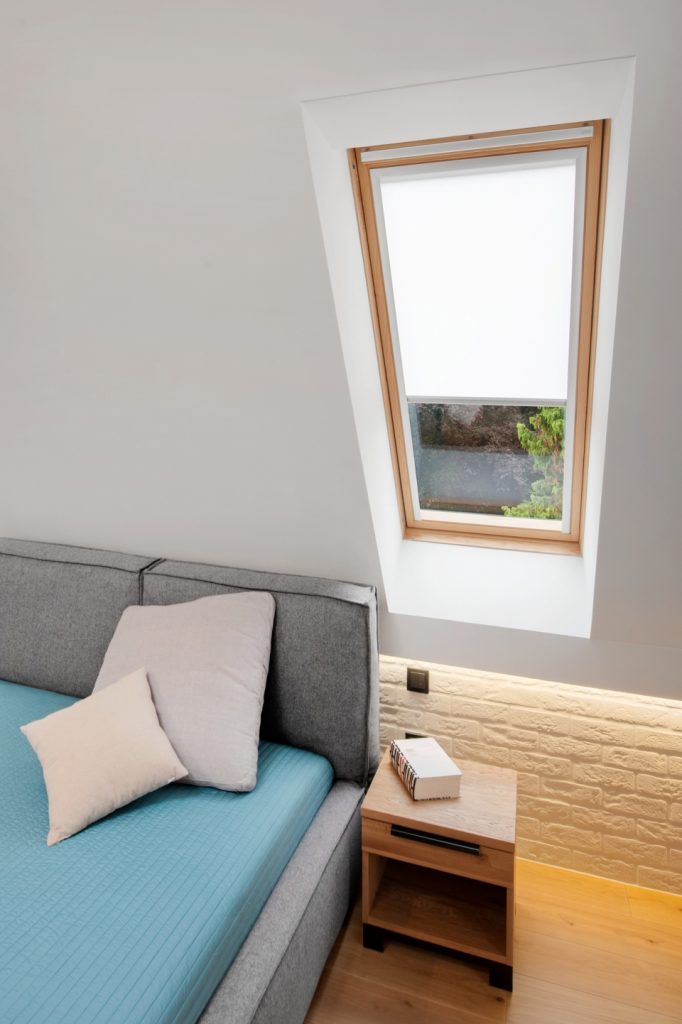 03-01 Sunpro Rolety do okien dachowych Velux z tkaniną zaciemniającą